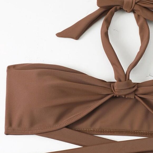 Bikini - Picture 6 of 7